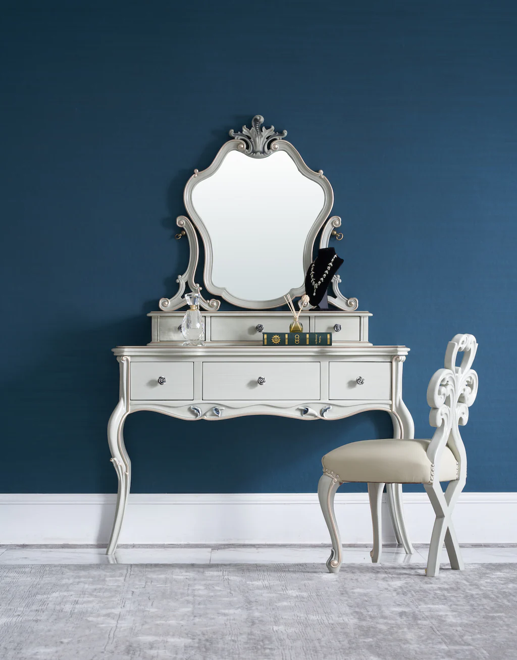 Antoinette French Vanity Chair - Image 2