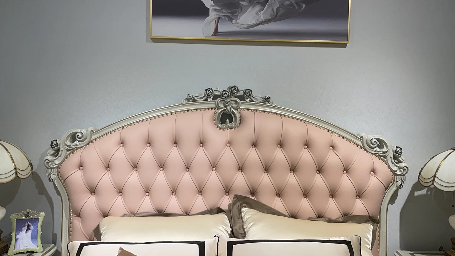 Gabrielle French Bed - Image 4